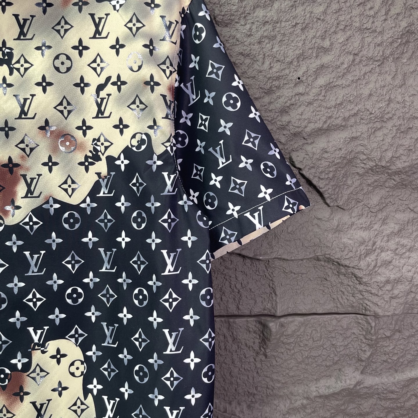 【LOUIS VUITTON】半袖シャツ