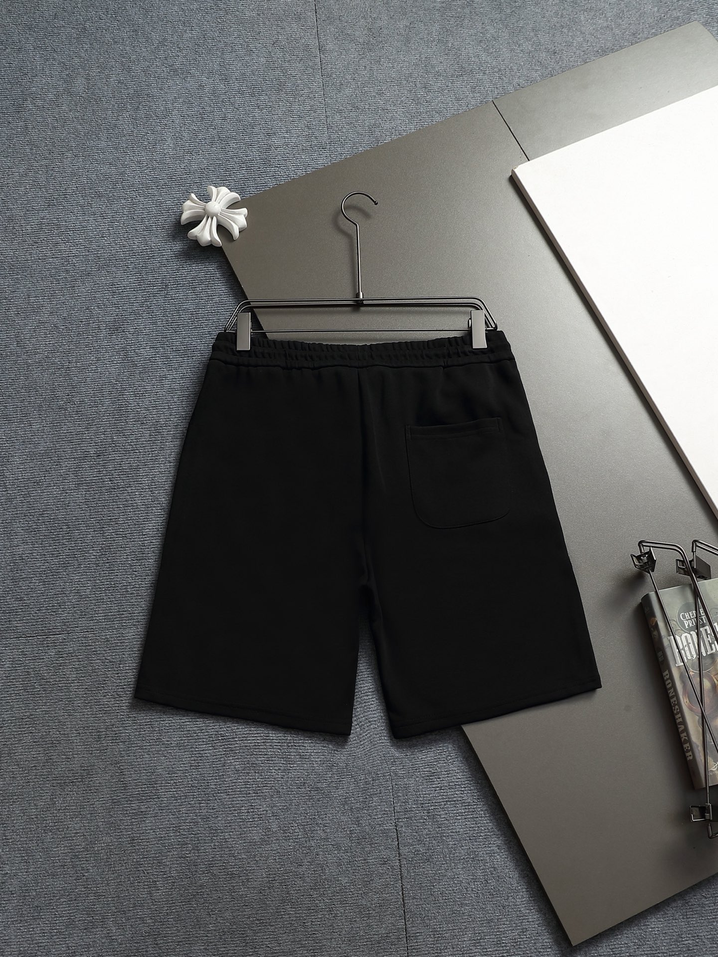 【FENDI】ショートパンツ