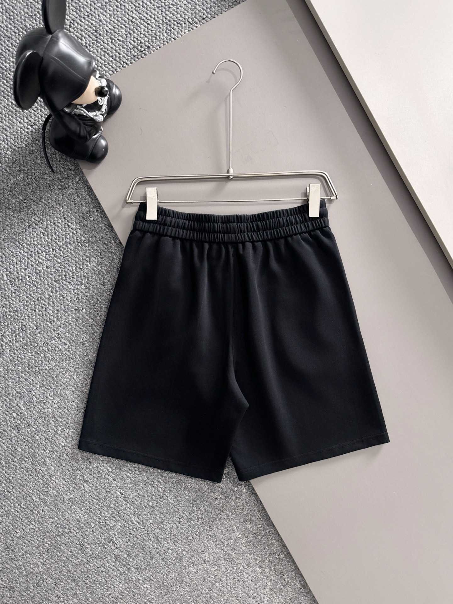 【LOUIS VUITTON】半袖T シャツショートパンツ セットアップ