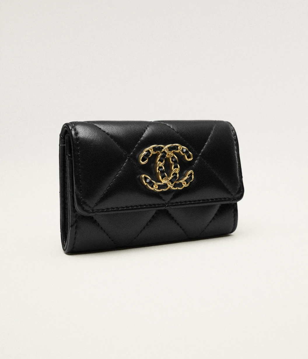 CHANEL 19 フラップ カードケース