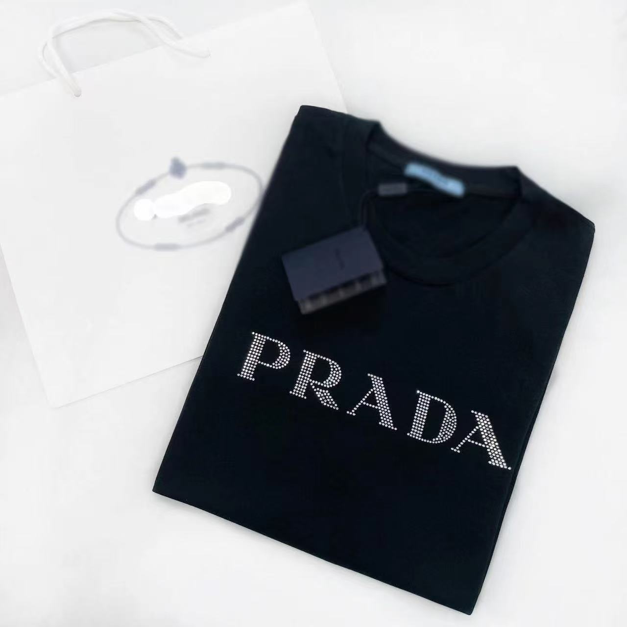 夏の新半袖ラウンドネックカジュアルTシャツ