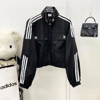 『S-XL』元気いっぱい シンプル カジュアル スポーツクール 快適 軽量 合わせやすい アウター