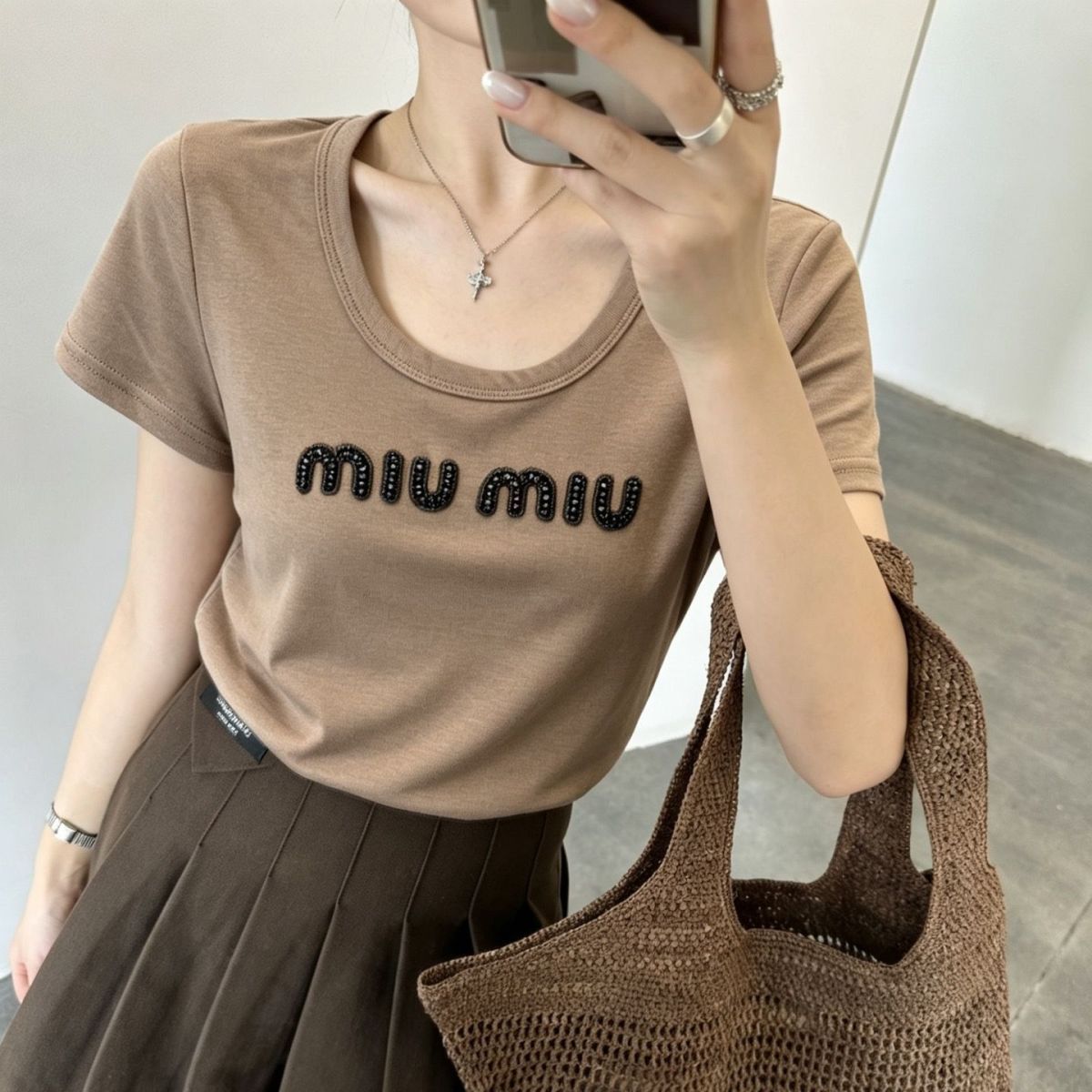 夏用ラウンドネックゆったり万能レター半袖Tシャツ（レディース）