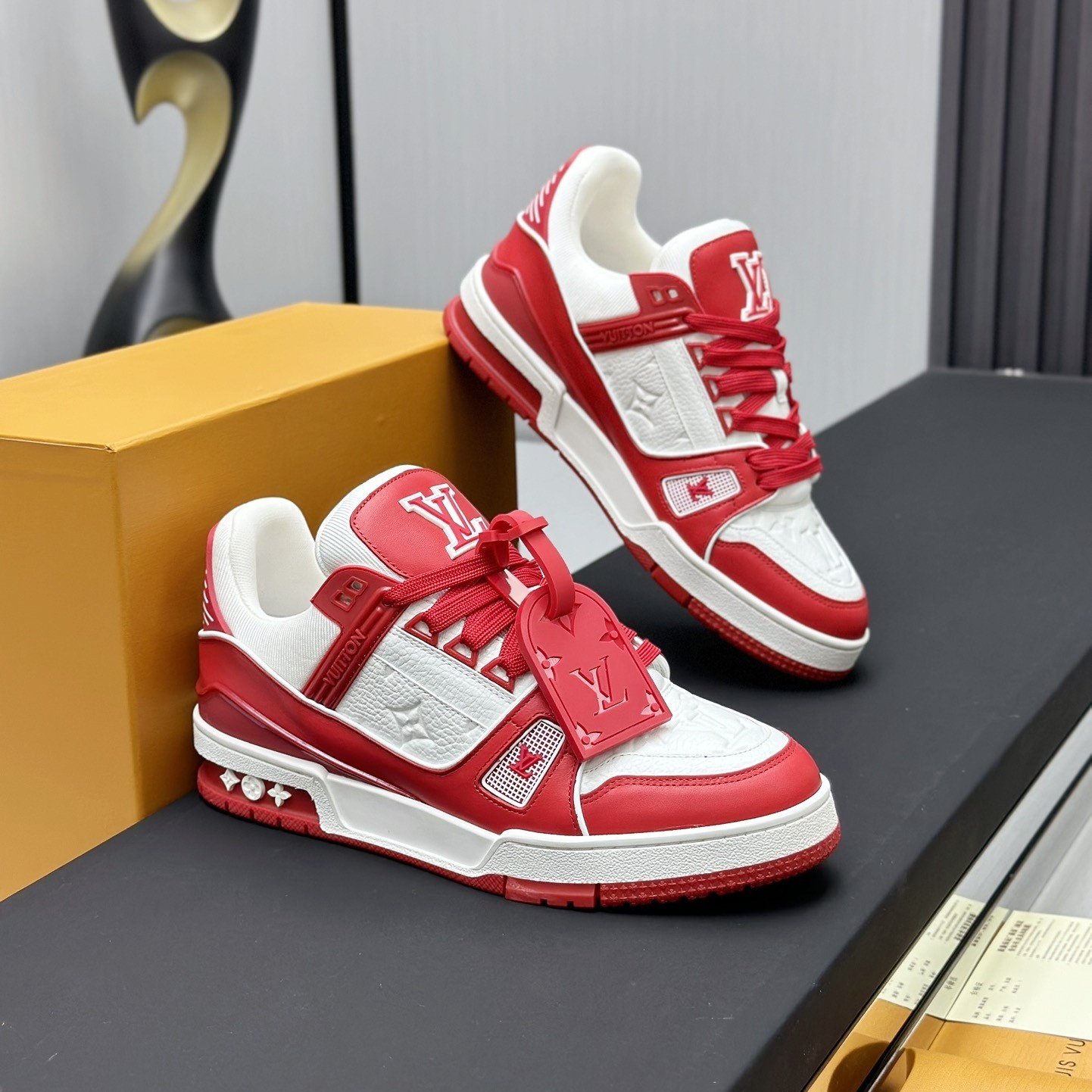 【L004】ルイ・ヴィトン LOUIS VUITTON TRAINER LINE SNEAKER "RED"