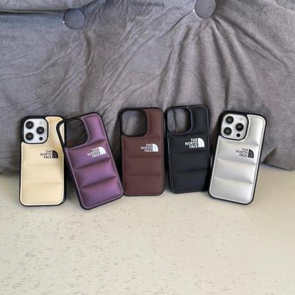 トレンドの新作冬用Appleスマホケース、スポーティなスマホケース