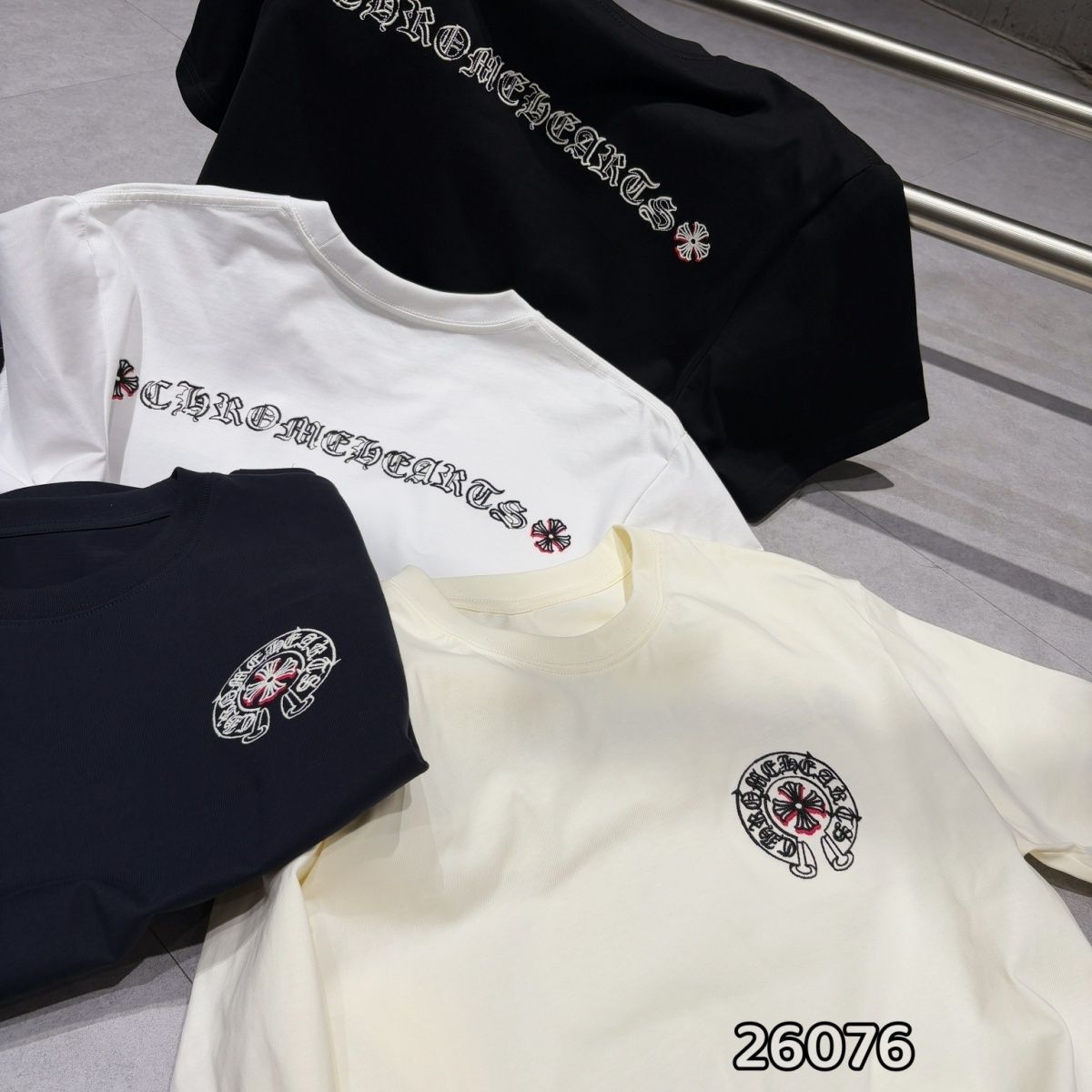 『S-XL』高品質の刺繍入りトップス、トレンディで人気のTシャツ。上質な生地を使用しています。