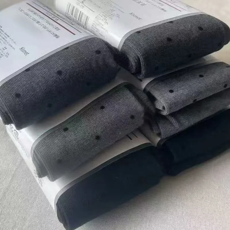 人気爆発中 元気いっぱい シンプル セレブリティ ソックス