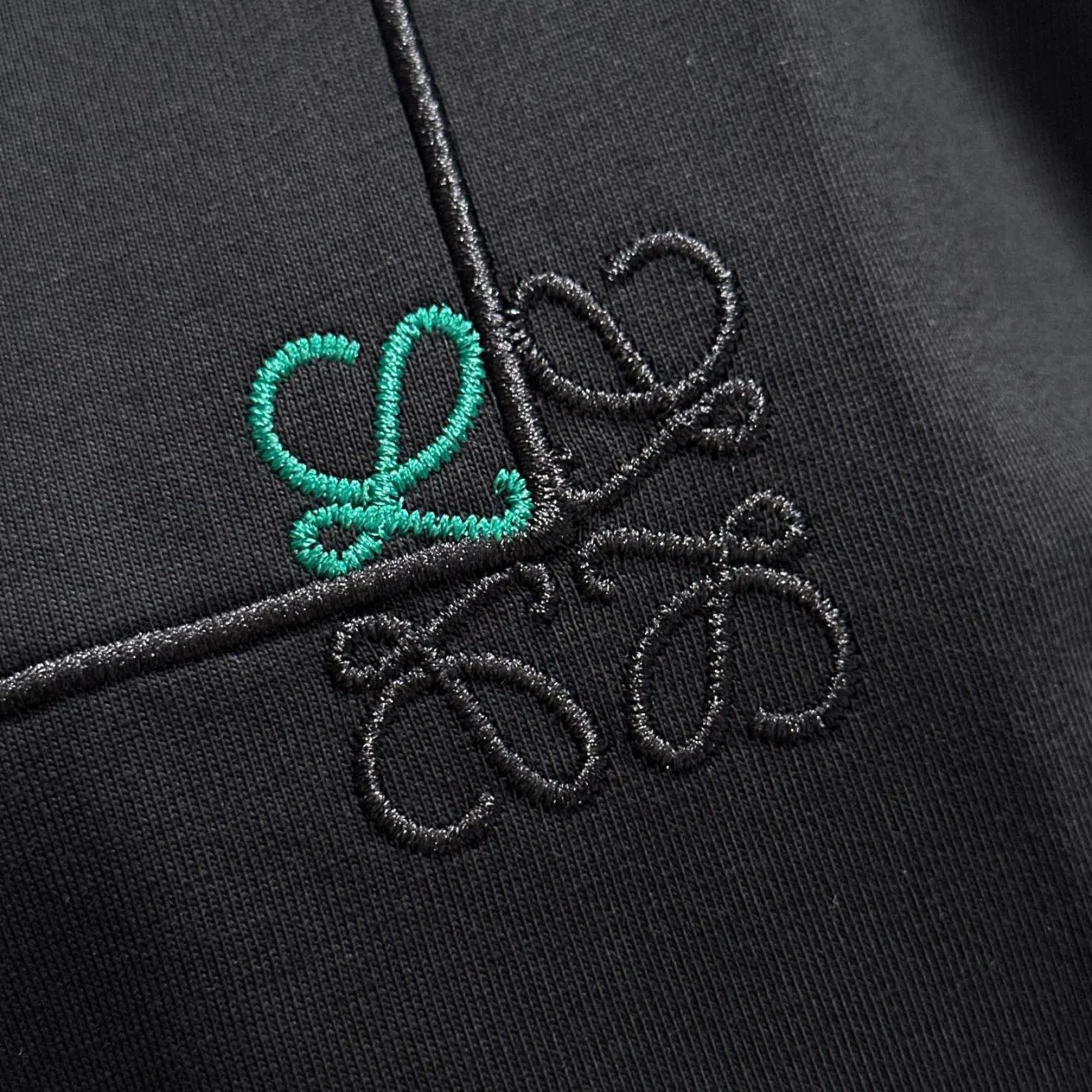 『XS-L』春夏新作 定番刺繍入りカジュアル半袖Tシャツ