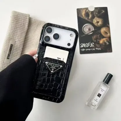大活躍 ファッション 軽量 フィット感 快適手触りカード収納 スマホケース