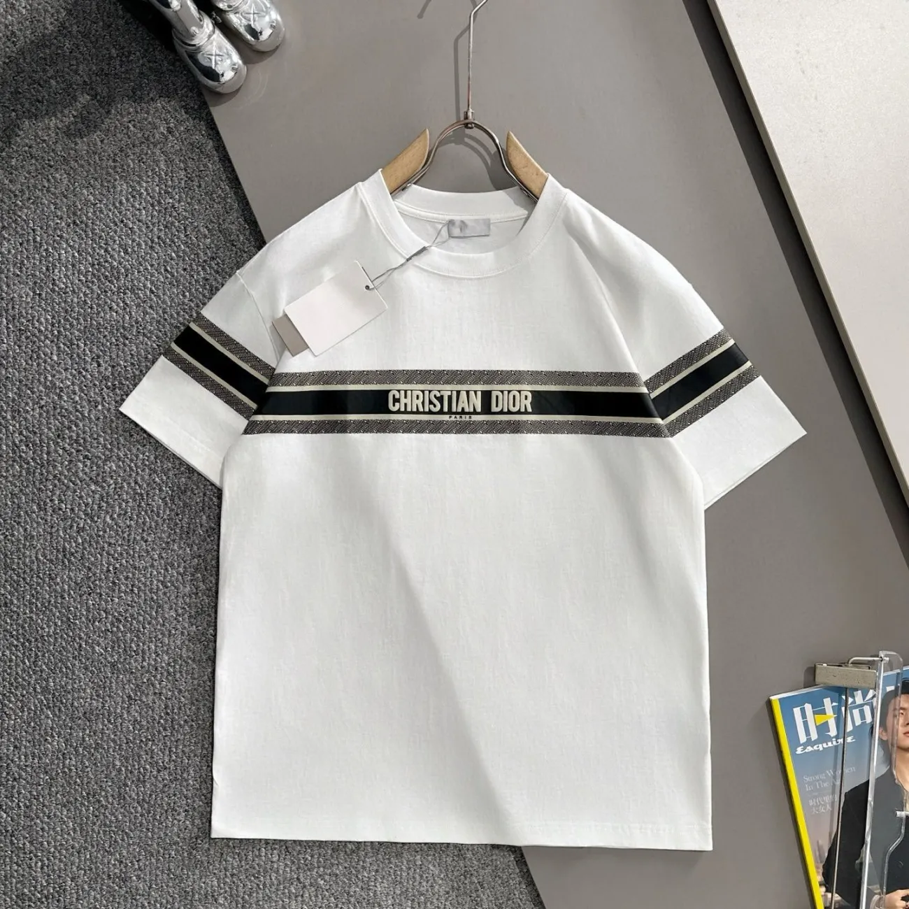 『XS-L』新作春夏定番刺繍入りカジュアルルーズ半袖Tシャツユニセックス