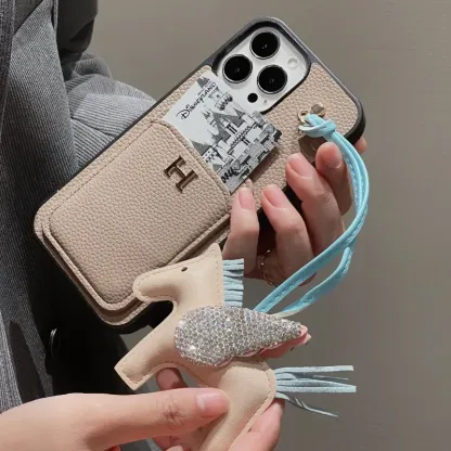 カード収納 アルファベット ペンダント付き 金属飾り カジュアル 高品質 おしゃれ スマホケース