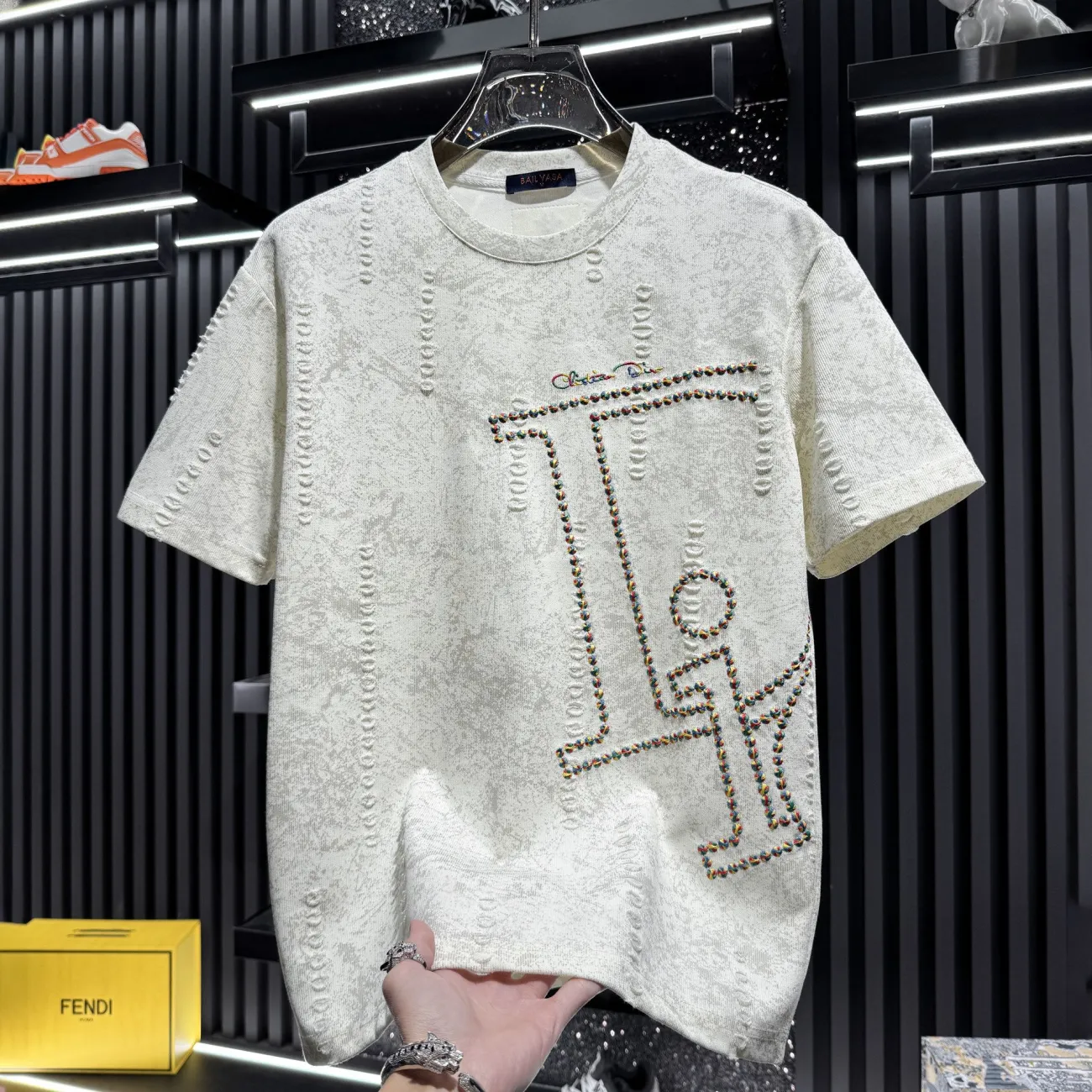 『M-3XL』メンズ高級刺繍入りクルーネック半袖Tシャツ