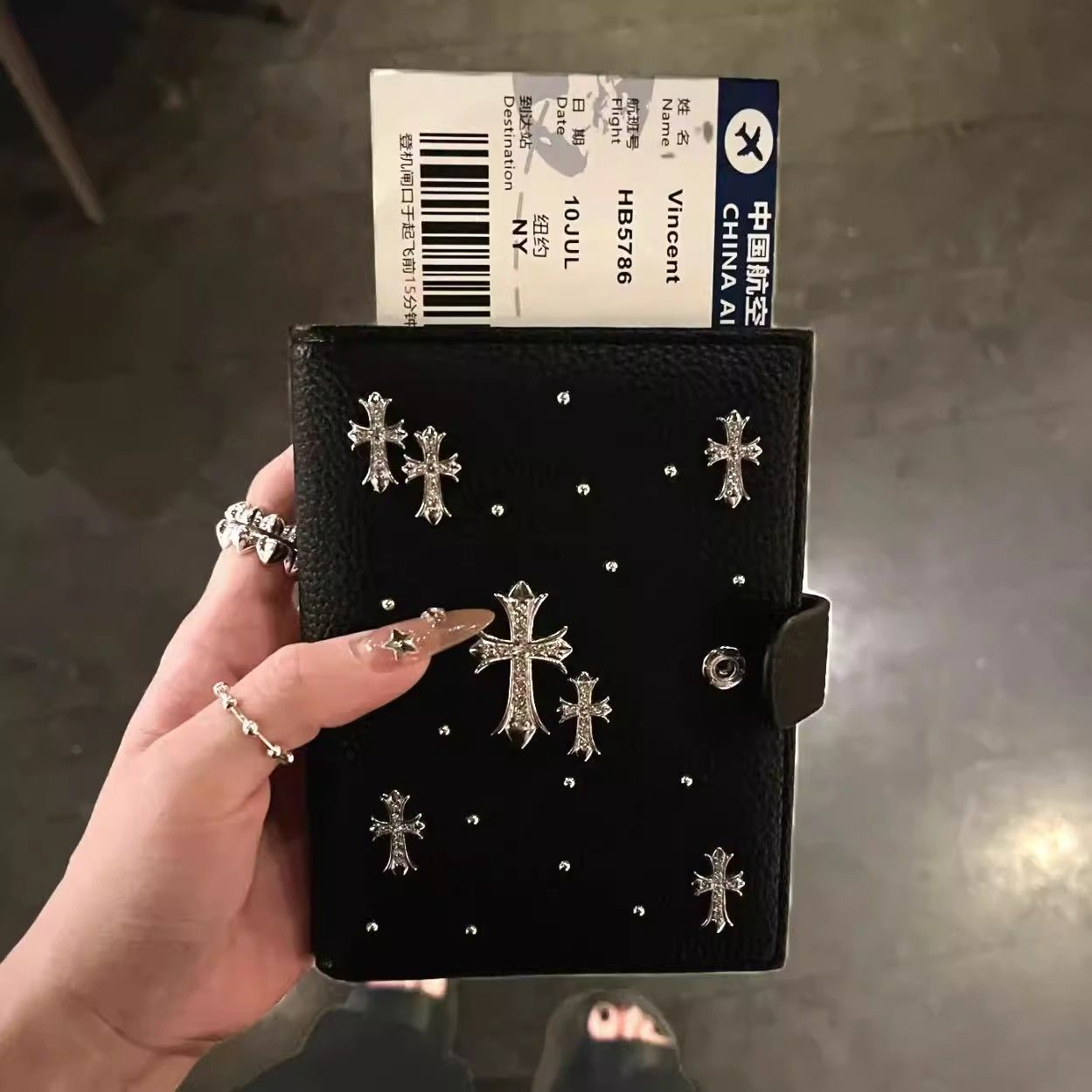 Chrome Hearts ダイヤモンドレザーパスポートホルダー トラベルID 銀行カード収納バッグ ネックカードホルダー