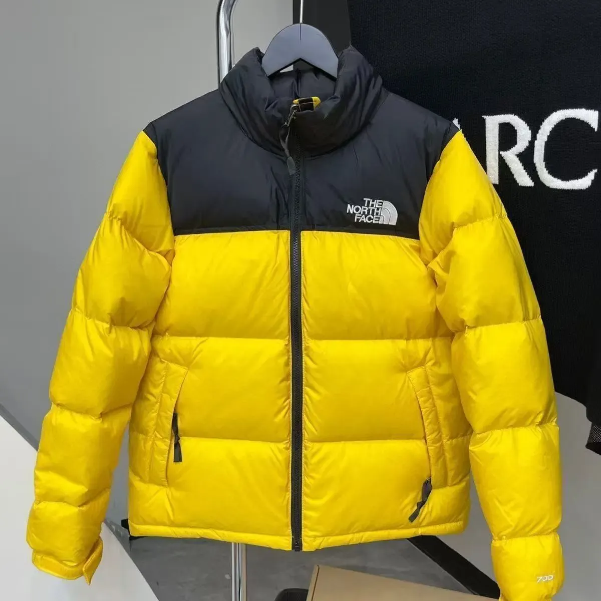 『M-2XL』クラシックな高級ダウンジャケット、暖かく防風性のある、男女兼用のカップル用コットンジャケット