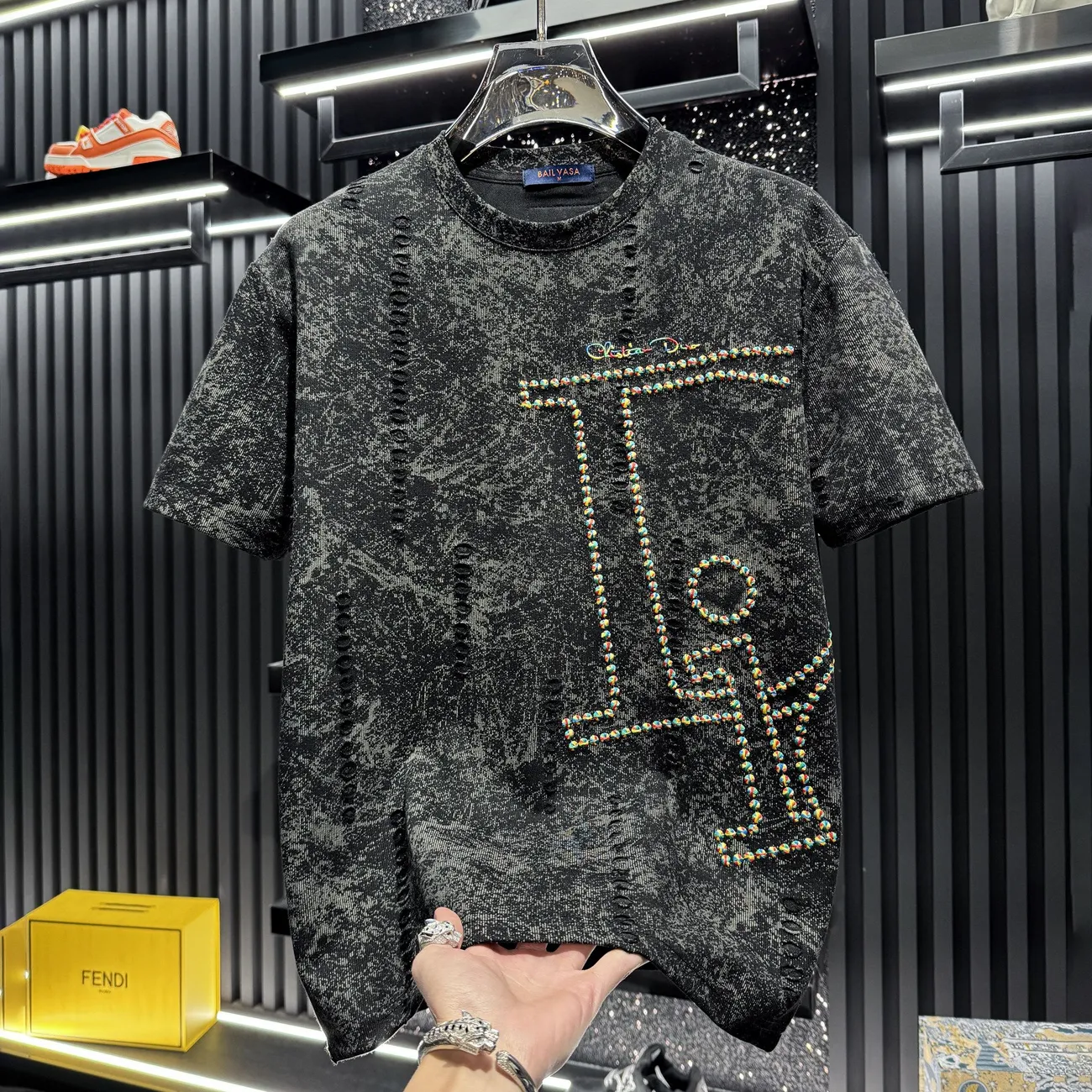 『M-3XL』メンズ高級刺繍入りクルーネック半袖Tシャツ