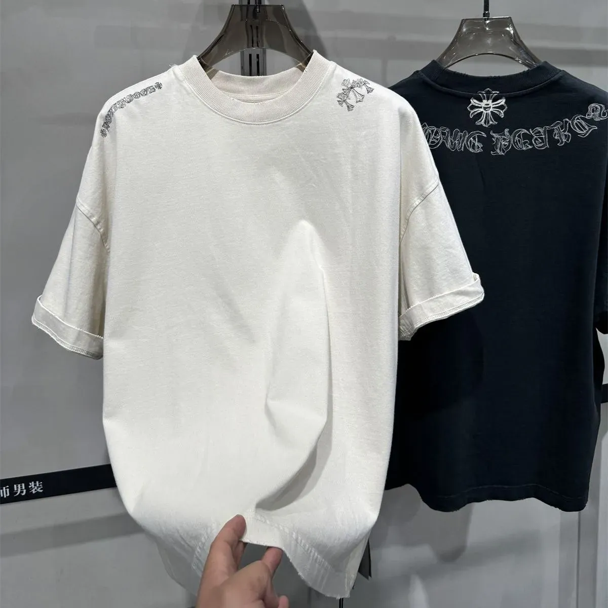 『L-4XL』新作ラウンドネックプリント半袖Tシャツ、トレンディなハーフスリーブ