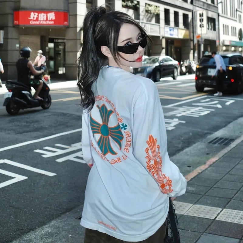 『S-XL』今季も大流行 ゆるい 着心地良い カッコイイ配色 合わせやすい 長袖Tシャツ