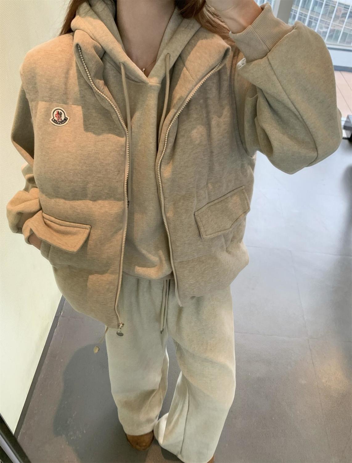 女性用の新しい冬の暖かい服装（ベスト + フード付きスウェットシャツ + ズボン）