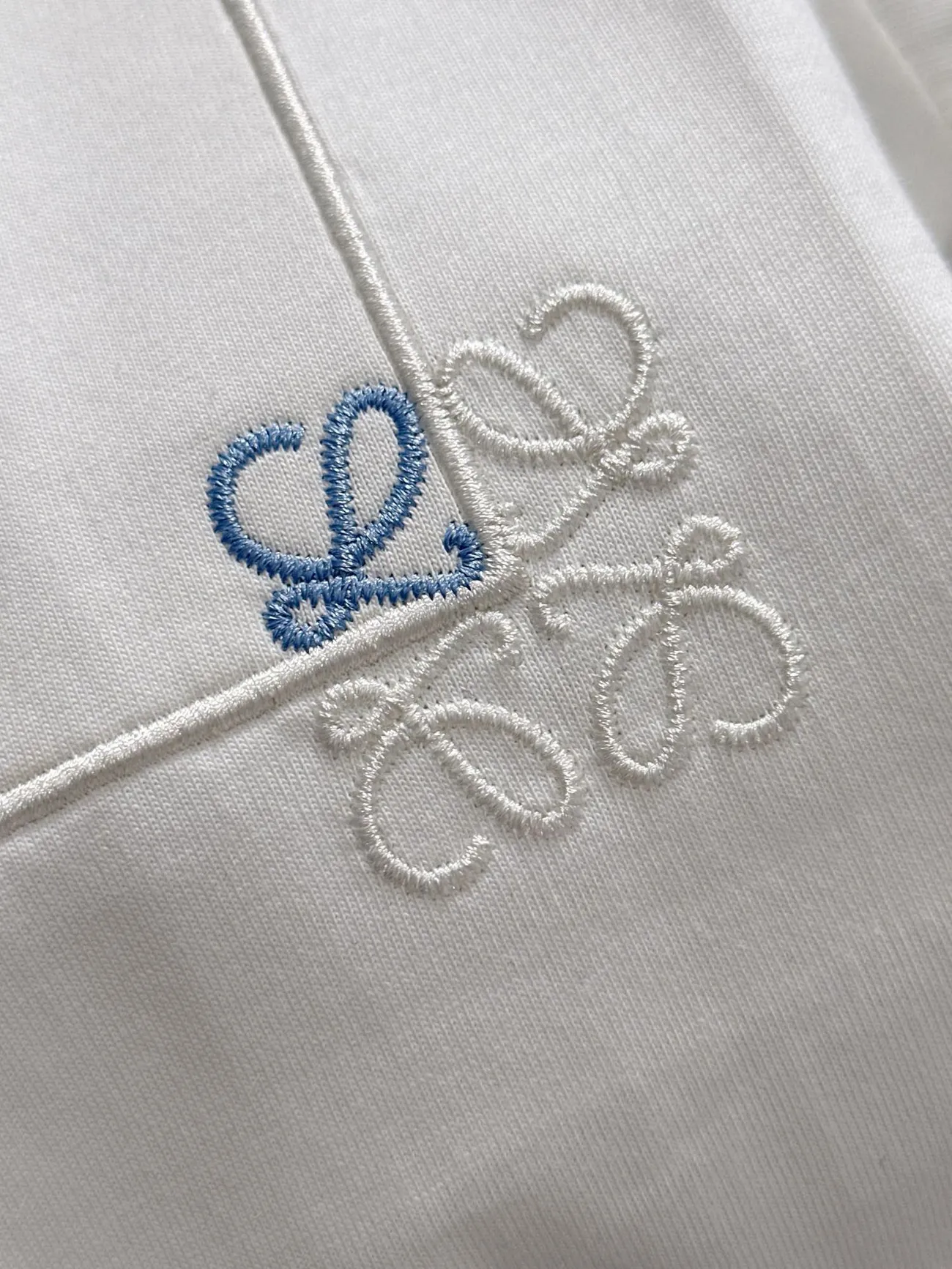 『XS-L』春夏新作 定番刺繍入りカジュアル半袖Tシャツ