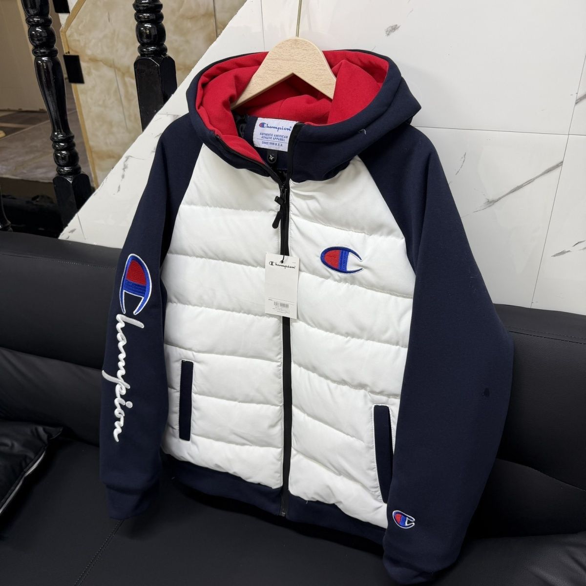 『S-4XL』冬用フード付きファッション刺繍入りコットンパッド入りジャケット（男女兼用）、パッチワークコート