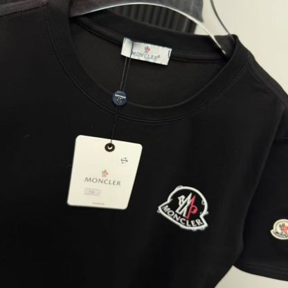 『S-2XL』プリント柄の半袖Tシャツ  カップルスタイルで、厚手ながらも高級感があり、トレンディなデザインです
