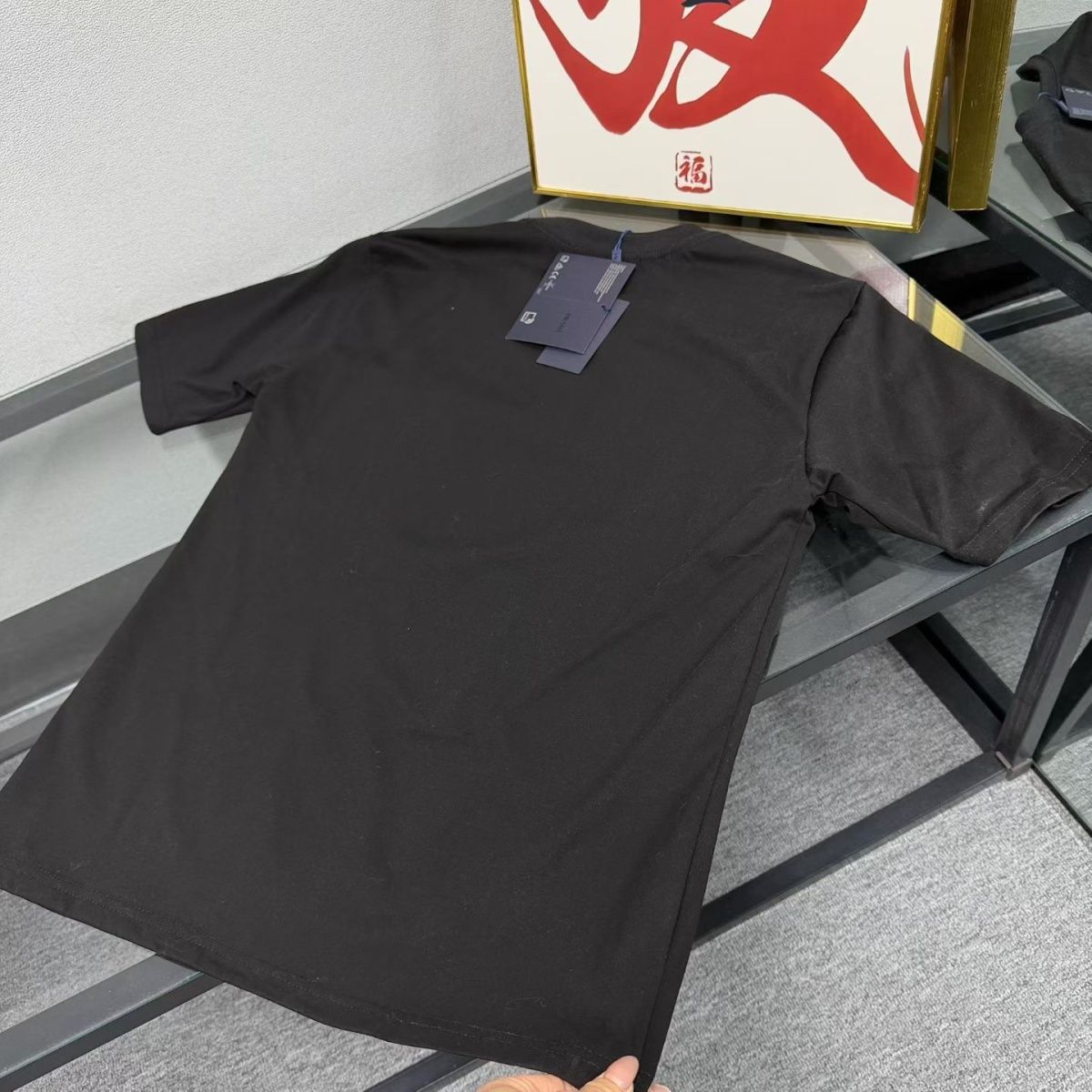 トレンディで着回しの効く、ゆったりとしたシルエットの半袖Tシャツは、人気のアイテムです