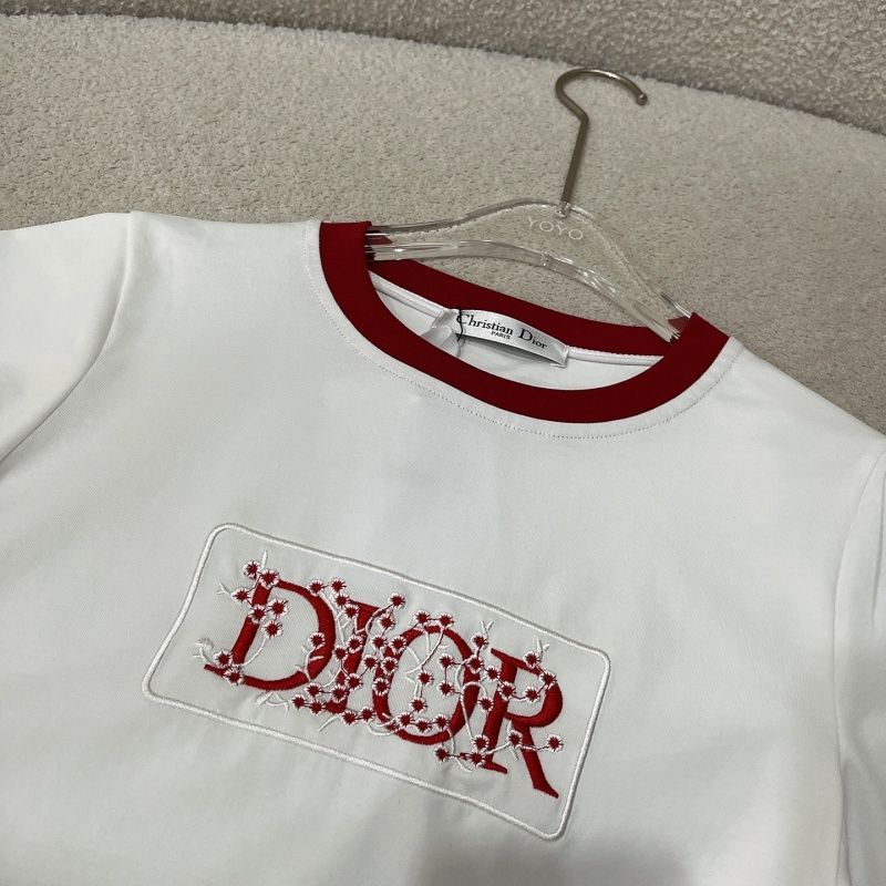 2026年新作 韓国風ラウンドネック刺繍入り半袖ファッショナブルカラーブロックTシャツトップス