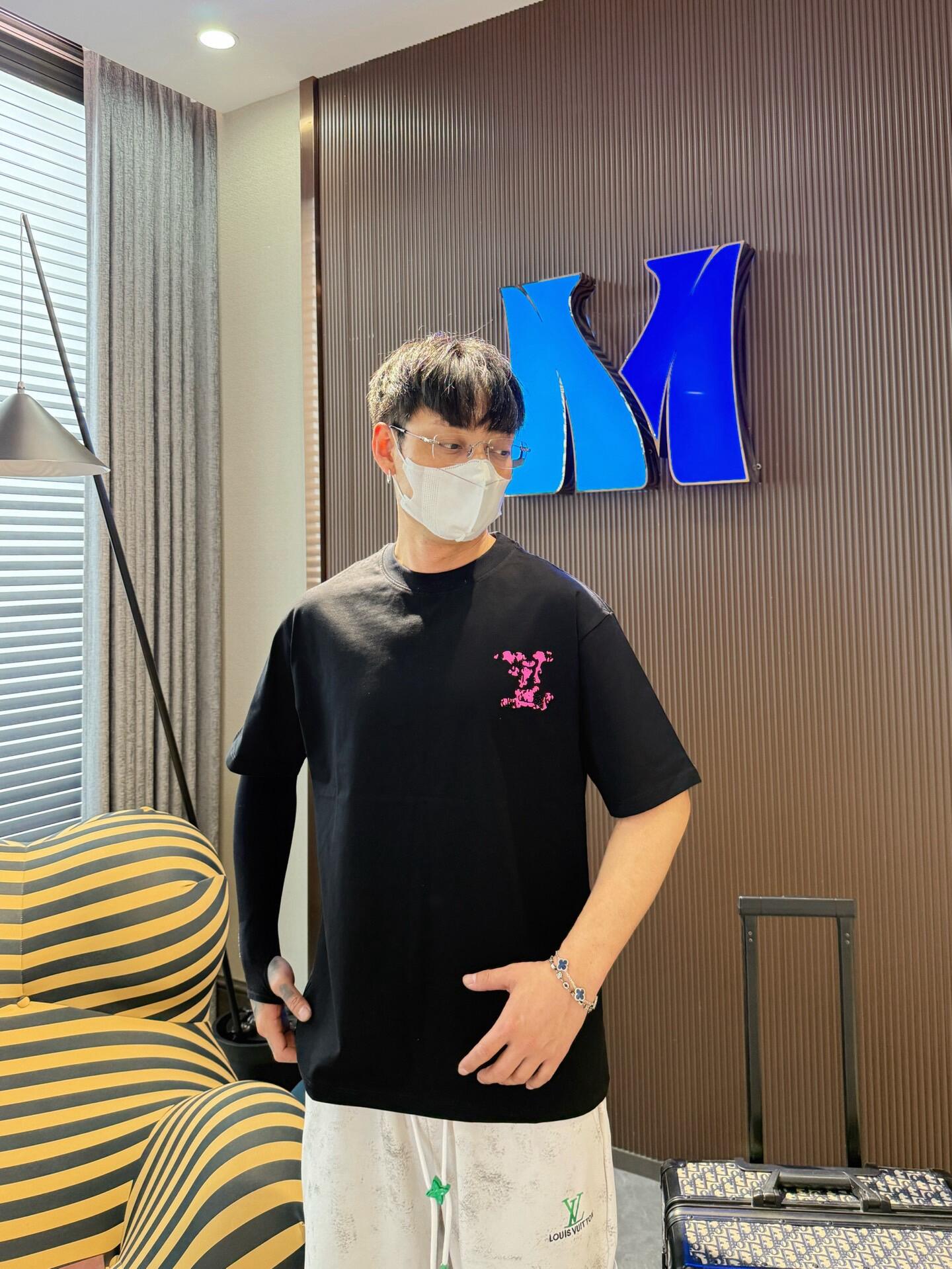 新しいファッション重工業オールマッチラウンドネック高級メンズTシャツ