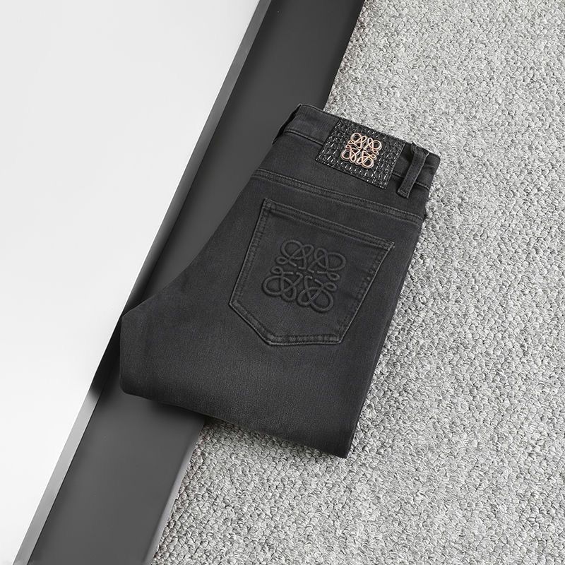 新作メンズ高級ジーンズ、カジュアルで万能、スタイリッシュなストレートレッグパンツ