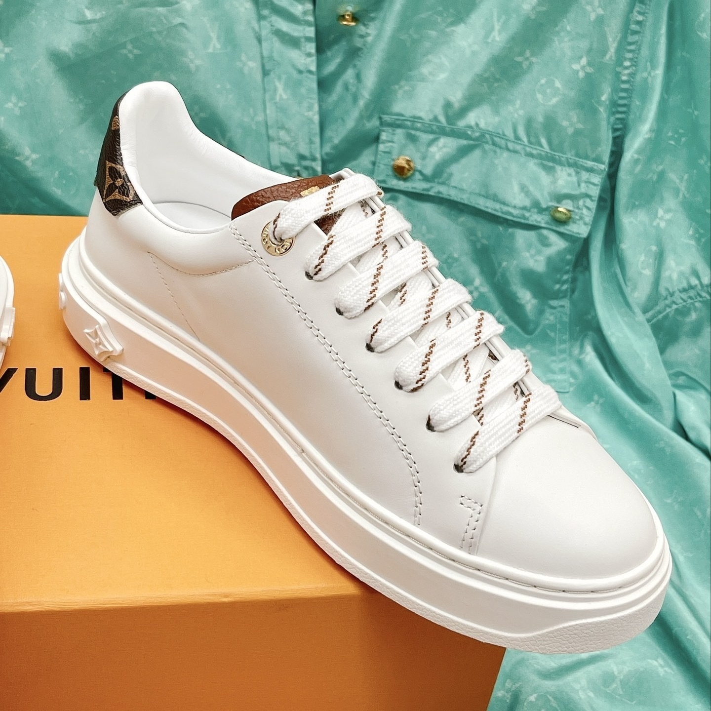 【L016】美品LOUIS VUITTON ルイ・ヴィトン スニーカー