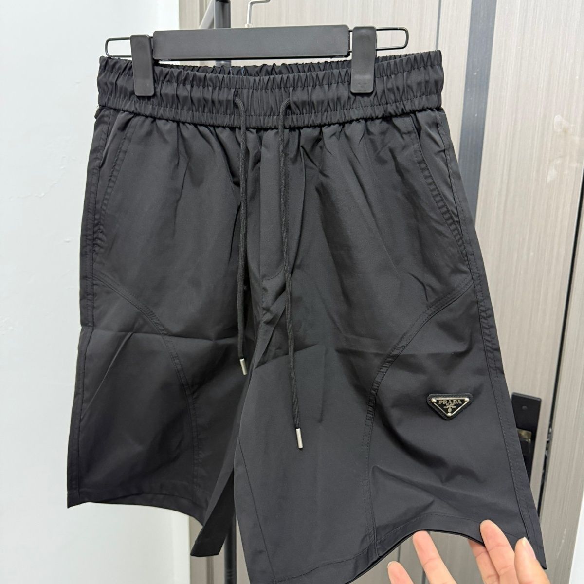 『M-4XL』男女兼用の、スポーティーでカジュアルな、トレンディで通気性の良いショートパンツ