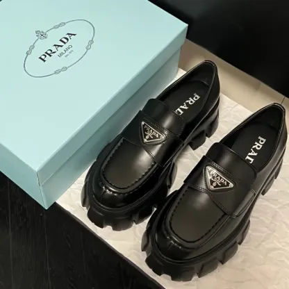 『225-250』おすすめ 上品な おしゃれフィット感 エレガント 優しい 高級感 ローファー