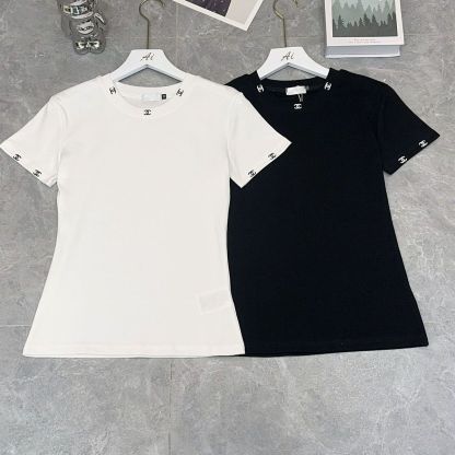 『S-L』新作ラウンドネックストレッチスリムフィット刺繍入り半袖Tシャツ