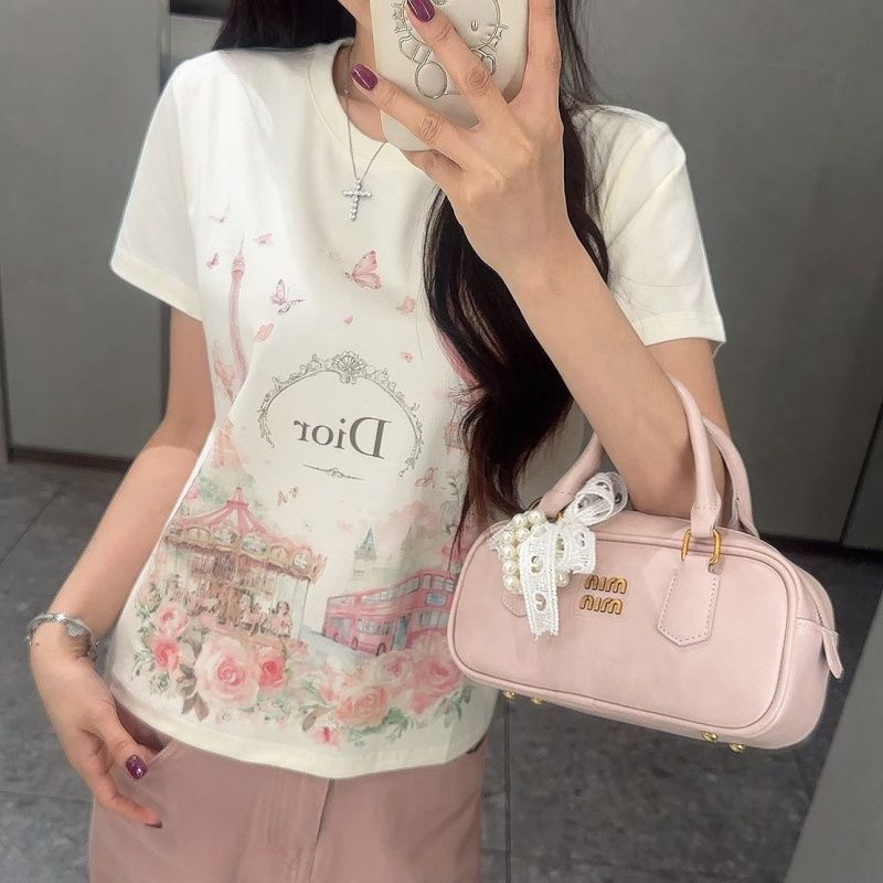 『S-XL』夏らしいレタープリントの半袖、スタイリッシュで着回しの効くオフショルダーTシャツ（女性用）