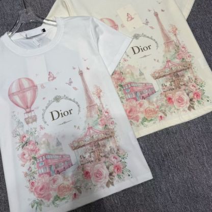 『S-XL』夏らしいレタープリントの半袖、スタイリッシュで着回しの効くオフショルダーTシャツ（女性用）