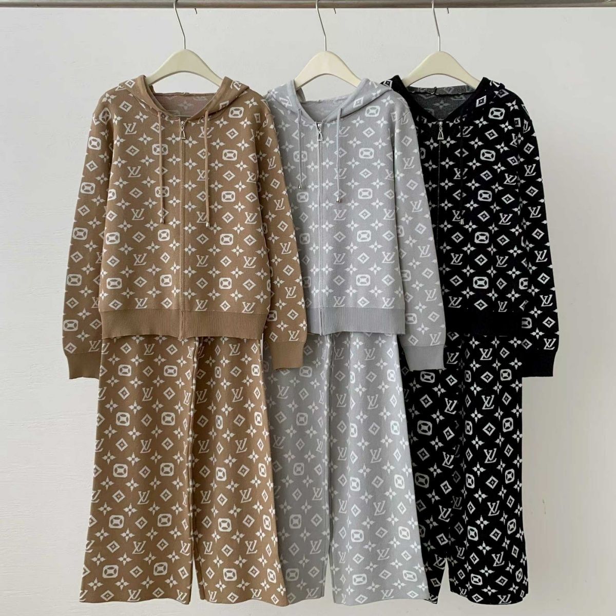 2025年新作の高品質ニット秋服、人気があり売れ筋のカジュアル普段着