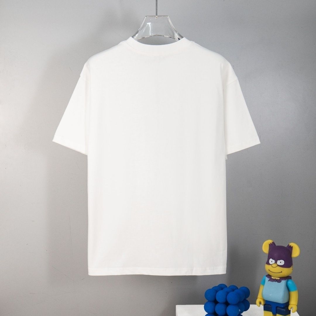 『XS-L』高品質のメンズ半袖Tシャツ ゆったりとしたフィット感で、刺繍入りのレタートップです
