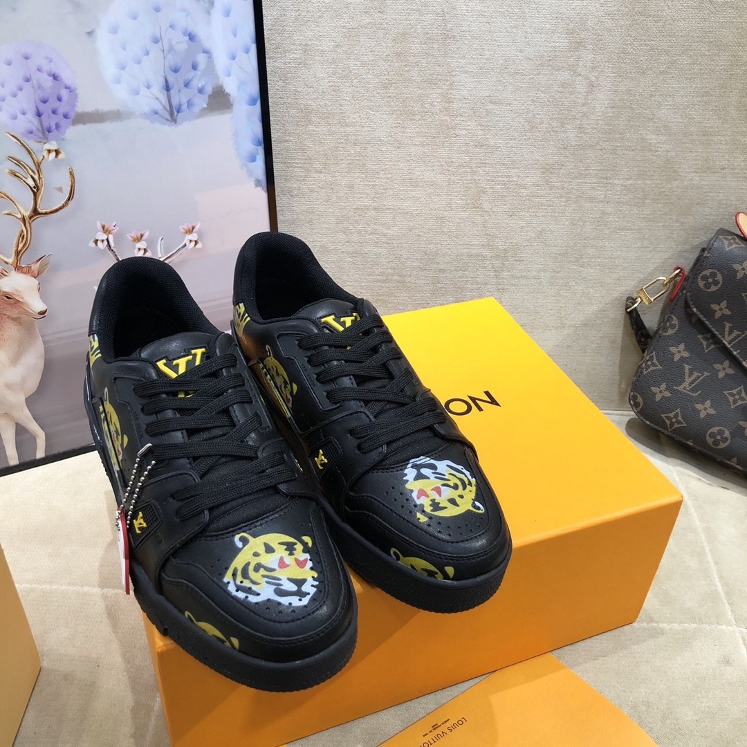 【L010】ルイ・ヴィトン Louis Vuitton Trainer Sneaker Nigo Plain Calf Leather "Noir"