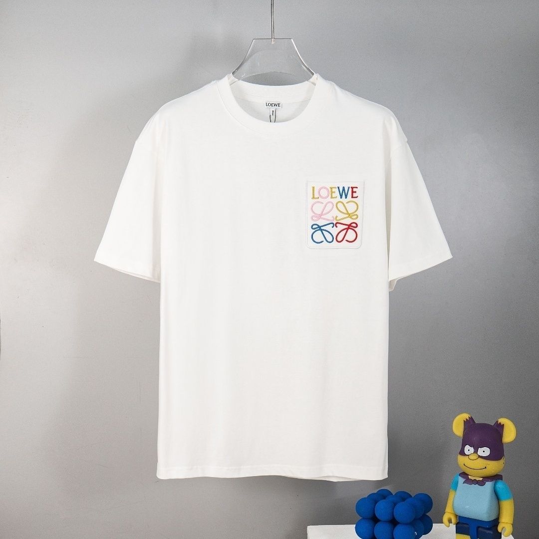 『XS-L』高品質のメンズ半袖Tシャツ ゆったりとしたフィット感で、刺繍入りのレタートップです