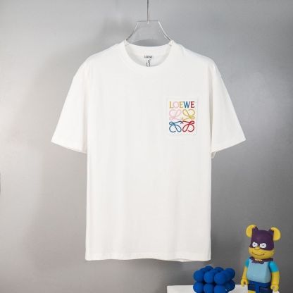 『XS-L』高品質のメンズ半袖Tシャツ ゆったりとしたフィット感で、刺繍入りのレタートップです
