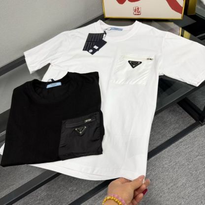 トレンディで着回しの効く、ゆったりとしたシルエットの半袖Tシャツは、人気のアイテムです