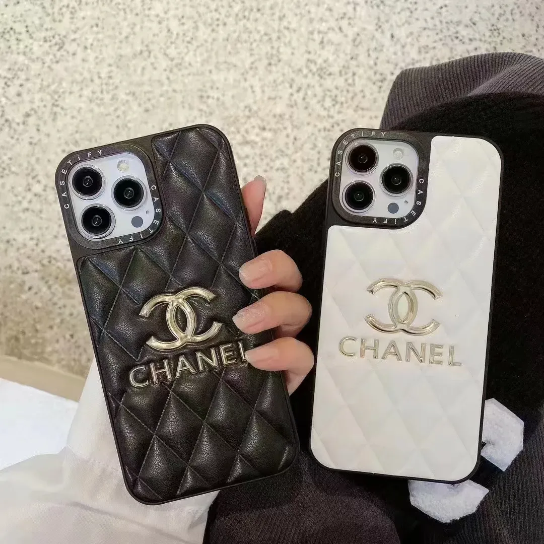 【気質満載】IPHONE ケース iphone全機種 アイフォン用 PUレザー カメラ保護 無地