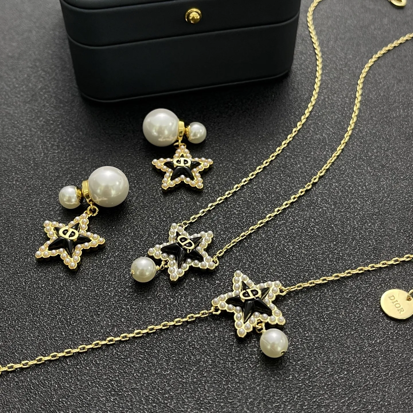 華麗 スタイリッシュ 上品 プレミアム ユニーク ネックレス ブレスレット イヤリング セット