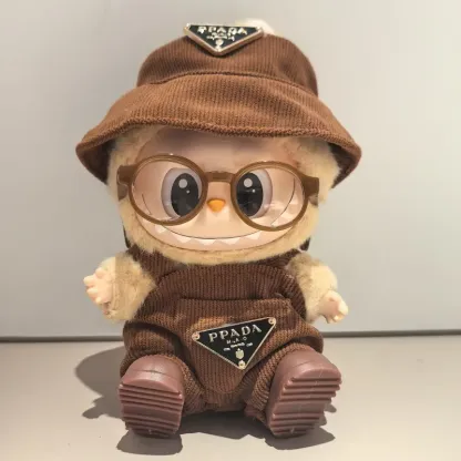 目立つ 質感のいい おしゃれ キュート 4点セット labubuぬいぐるみペンダント 服