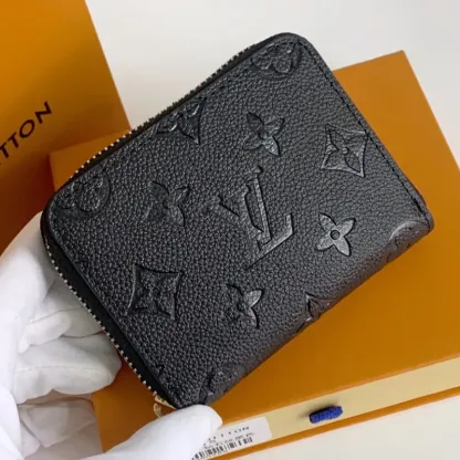 絶対欲しい 軽量 高品質 質感のいい シンプル おしゃれ デザイン感 財布