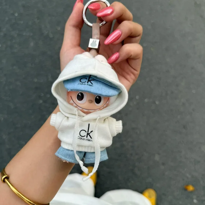 絶対欲しい 圧倒的セクシー ファッション シンプル labubu4.0ぬいぐるみペンダント服 人形を含まない