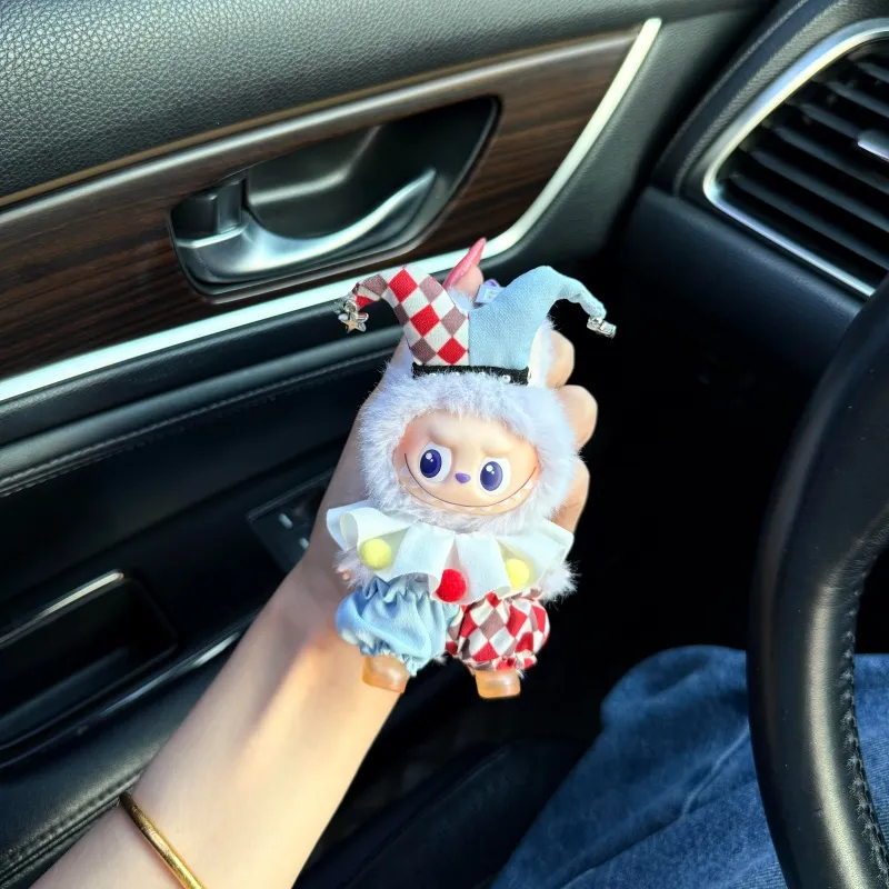 人気上昇中 ファッション おしゃれ labubu4.0ぬいぐるみペンダント服 人形を含まない