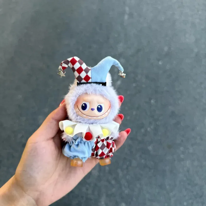 人気上昇中 ファッション おしゃれ labubu4.0ぬいぐるみペンダント服 人形を含まない