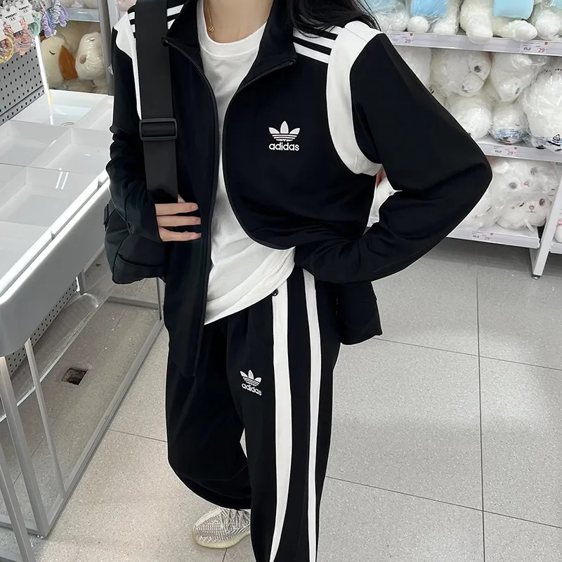今季も大流行 大活躍 ファッション トレンド スタンドネック セットアップ