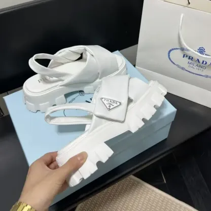 『225-255』目立つ 気質満点 シンプル プラットフォーム ファッション サンダル